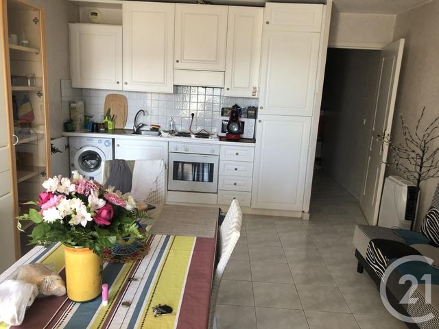 Afficher la photo en grand Appartement F2 à vendre - 2 pièces - 41.95 m2 - NICE - 06 - PROVENCE-ALPES-COTE-D-AZUR - Century 21 Domus Immobilier