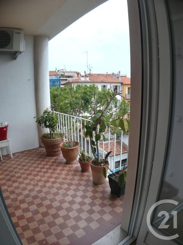 Afficher la photo en grand Appartement F3 à louer - 3 pièces - 64.98 m2 - NICE - 06 - PROVENCE-ALPES-COTE-D-AZUR - Century 21 Domus Immobilier