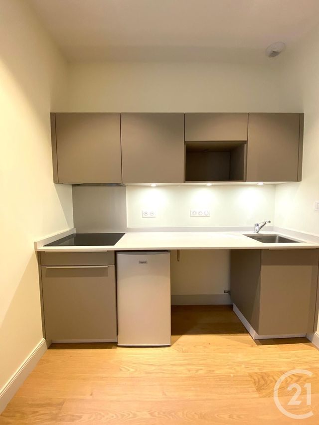 Afficher la photo en grand appartement à louer - 2 pièces - 43.57 m2 - NICE - 06 - PROVENCE-ALPES-COTE-D-AZUR - Century 21 Domus Immobilier