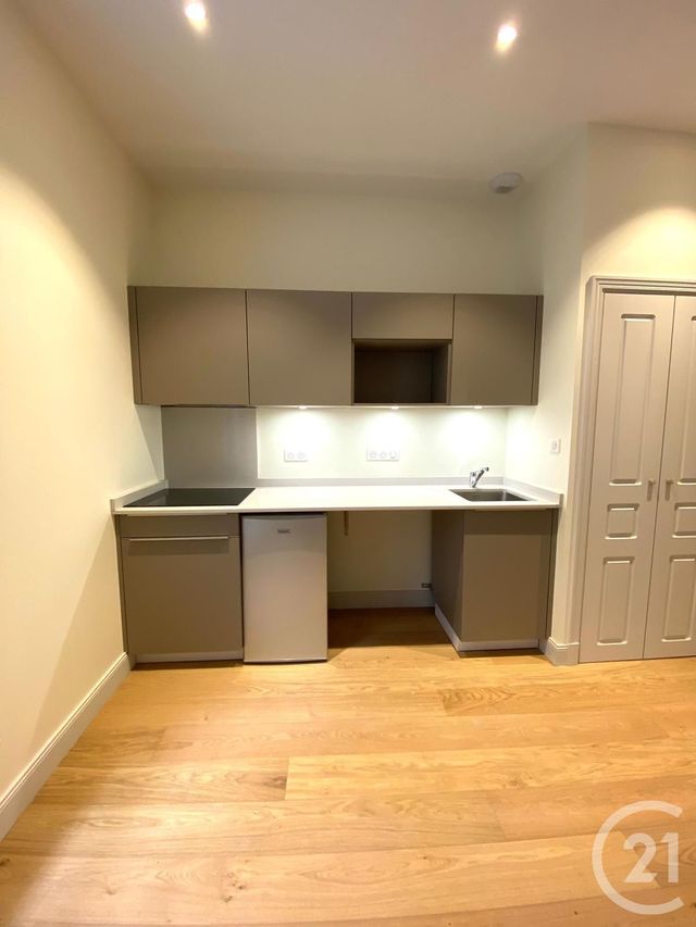 Afficher la photo en grand appartement à louer - 2 pièces - 43.57 m2 - NICE - 06 - PROVENCE-ALPES-COTE-D-AZUR - Century 21 Domus Immobilier