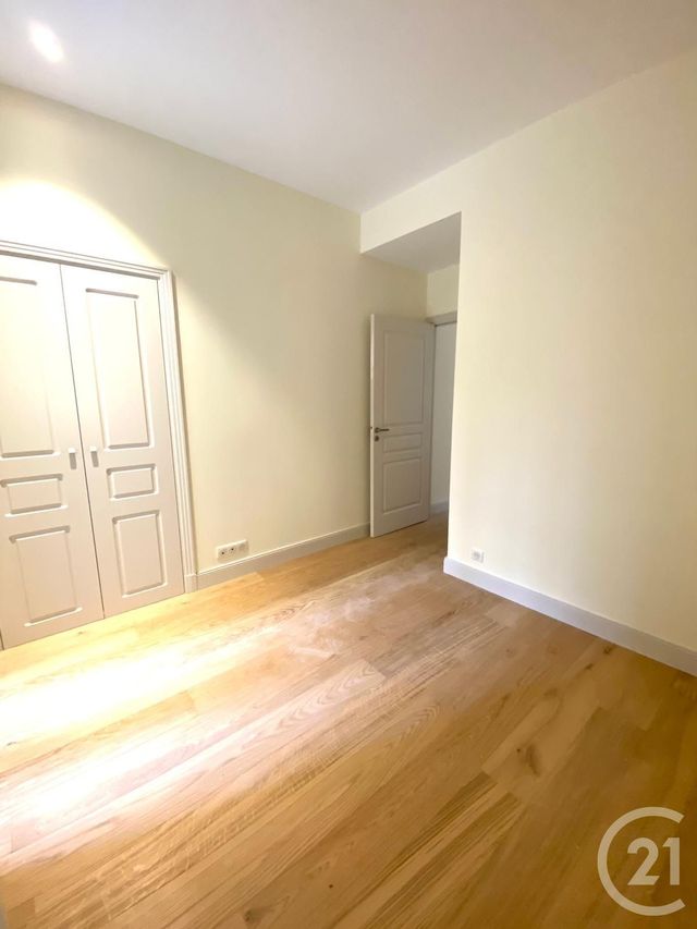 Afficher la photo en grand appartement à louer - 2 pièces - 43.57 m2 - NICE - 06 - PROVENCE-ALPES-COTE-D-AZUR - Century 21 Domus Immobilier