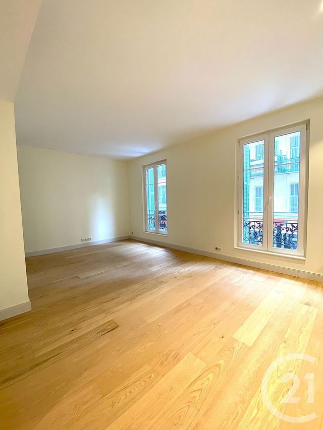 Afficher la photo en grand appartement à louer - 2 pièces - 43.57 m2 - NICE - 06 - PROVENCE-ALPES-COTE-D-AZUR - Century 21 Domus Immobilier