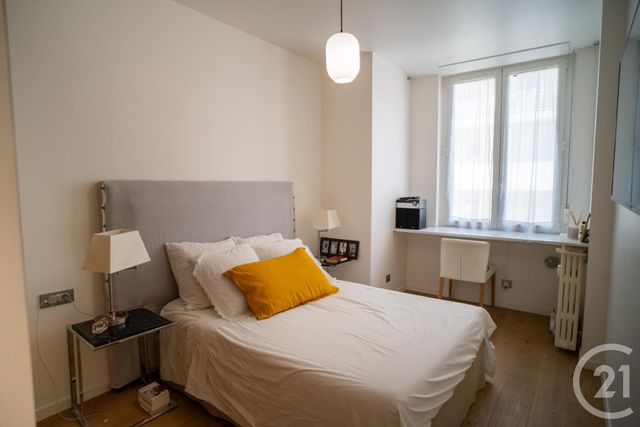 Afficher la photo en grand Appartement F3 à vendre - 3 pièces - 75.0 m2 - NICE - 06 - PROVENCE-ALPES-COTE-D-AZUR - Century 21 Domus Immobilier