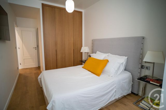 Afficher la photo en grand Appartement F3 à vendre - 3 pièces - 75.0 m2 - NICE - 06 - PROVENCE-ALPES-COTE-D-AZUR - Century 21 Domus Immobilier