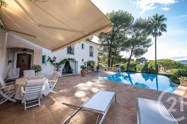 Afficher la photo en grand maison à vendre - 14 pièces - 420.0 m2 - ANTIBES - 06 - PROVENCE-ALPES-COTE-D-AZUR - Century 21 Domus Immobilier
