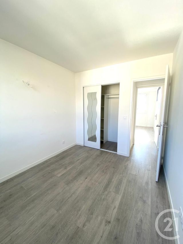 Afficher la photo en grand Appartement F4 à louer - 4 pièces - 65.0 m2 - NICE - 06 - PROVENCE-ALPES-COTE-D-AZUR - Century 21 Domus Immobilier