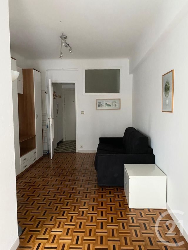 Afficher la photo en grand Appartement F1 à louer - 1 pièce - 25.0 m2 - NICE - 06 - PROVENCE-ALPES-COTE-D-AZUR - Century 21 Domus Immobilier