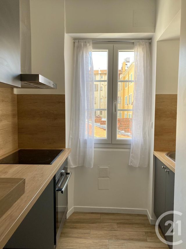 Appartement F3 à louer - 3 pièces - 53.0 m2 - NICE - 06 - PROVENCE-ALPES-COTE-D-AZUR - Century 21 Domus Immobilier Appartement F3 à louer - 3 pièces - 53.0 m2 - NICE - 06 - PROVENCE-ALPES-COTE-D-AZUR - Century 21 Domus Immobilier
