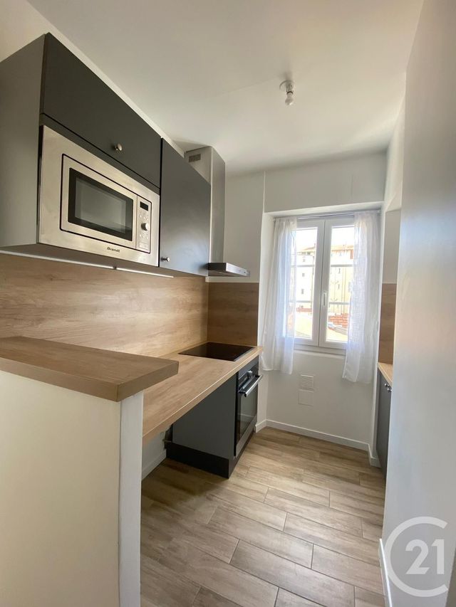 Appartement F3 à louer - 3 pièces - 53.0 m2 - NICE - 06 - PROVENCE-ALPES-COTE-D-AZUR - Century 21 Domus Immobilier Appartement F3 à louer - 3 pièces - 53.0 m2 - NICE - 06 - PROVENCE-ALPES-COTE-D-AZUR - Century 21 Domus Immobilier