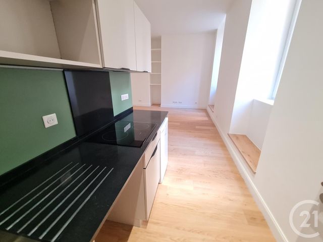 Afficher la photo en grand Appartement T1 à louer - 1 pièce - 27.94 m2 - NICE - 06 - PROVENCE-ALPES-COTE-D-AZUR - Century 21 Domus Immobilier