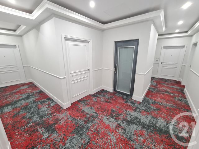 Afficher la photo en grand Appartement T1 à louer - 1 pièce - 27.94 m2 - NICE - 06 - PROVENCE-ALPES-COTE-D-AZUR - Century 21 Domus Immobilier