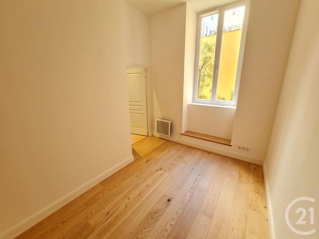 Afficher la photo en grand Appartement T1 à louer - 1 pièce - 27.94 m2 - NICE - 06 - PROVENCE-ALPES-COTE-D-AZUR - Century 21 Domus Immobilier