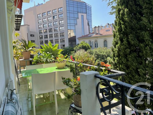 Appartement F4 à vendre - 4 pièces - 105.0 m2 - NICE - 06 - PROVENCE-ALPES-COTE-D-AZUR - Century 21 Domus Immobilier Appartement F4 à vendre - 4 pièces - 105.0 m2 - NICE - 06 - PROVENCE-ALPES-COTE-D-AZUR - Century 21 Domus Immobilier