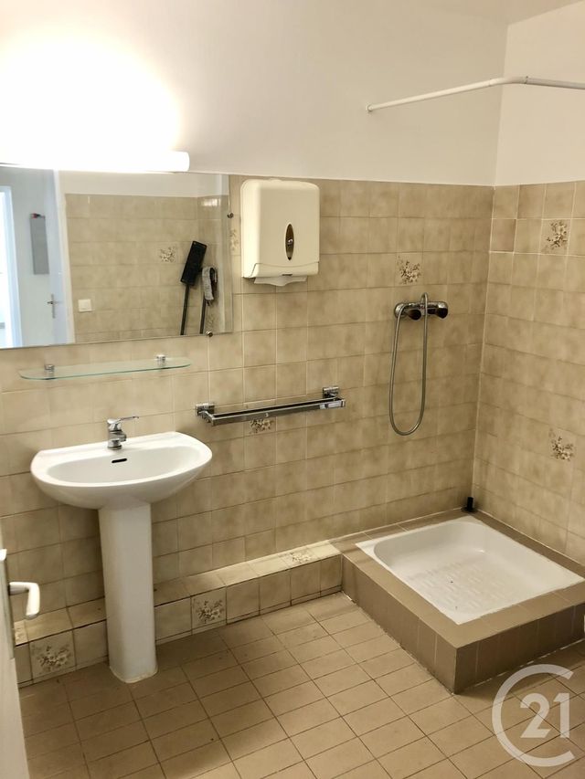Appartement F3 à vendre - 4 pièces - 85.0 m2 - NICE - 06 - PROVENCE-ALPES-COTE-D-AZUR - Century 21 Domus Immobilier Appartement F3 à vendre - 4 pièces - 85.0 m2 - NICE - 06 - PROVENCE-ALPES-COTE-D-AZUR - Century 21 Domus Immobilier