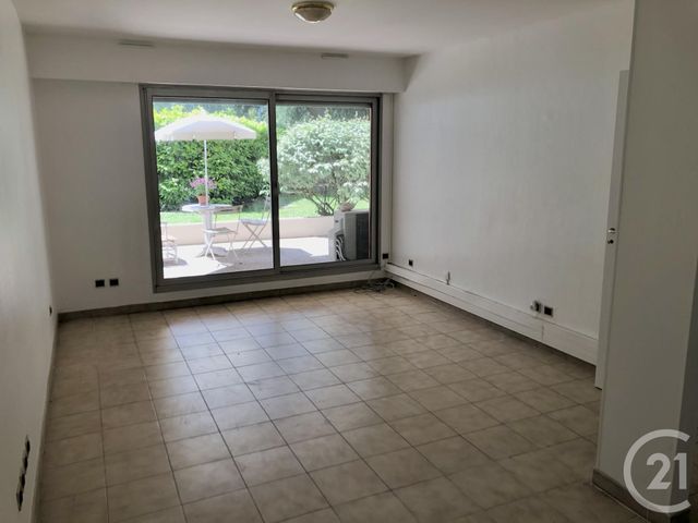 Appartement F3 à vendre - 4 pièces - 85.0 m2 - NICE - 06 - PROVENCE-ALPES-COTE-D-AZUR - Century 21 Domus Immobilier Appartement F3 à vendre - 4 pièces - 85.0 m2 - NICE - 06 - PROVENCE-ALPES-COTE-D-AZUR - Century 21 Domus Immobilier
