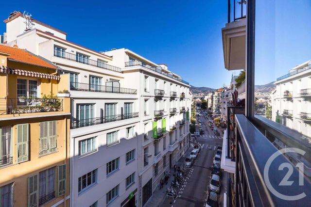 Afficher la photo en grand Appartement F1 à vendre - 1 pièce - 20.5 m2 - NICE - 06 - PROVENCE-ALPES-COTE-D-AZUR - Century 21 Domus Immobilier
