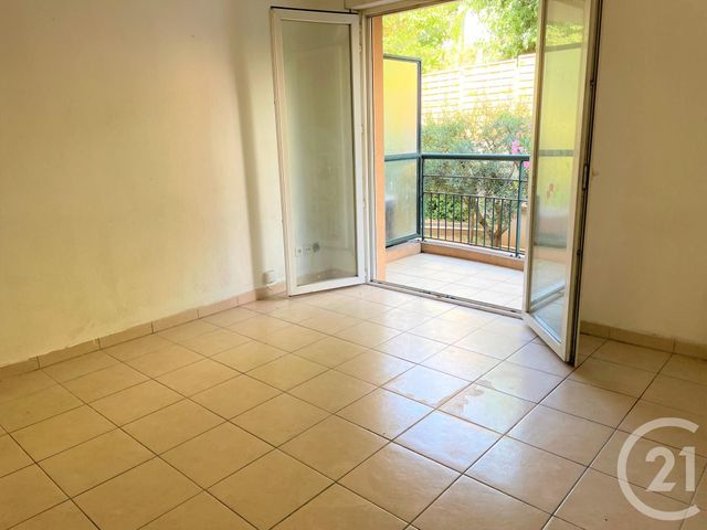 Afficher la photo en grand Appartement F1 à vendre - 1 pièce - 19.0 m2 - NICE - 06 - PROVENCE-ALPES-COTE-D-AZUR - Century 21 Domus Immobilier