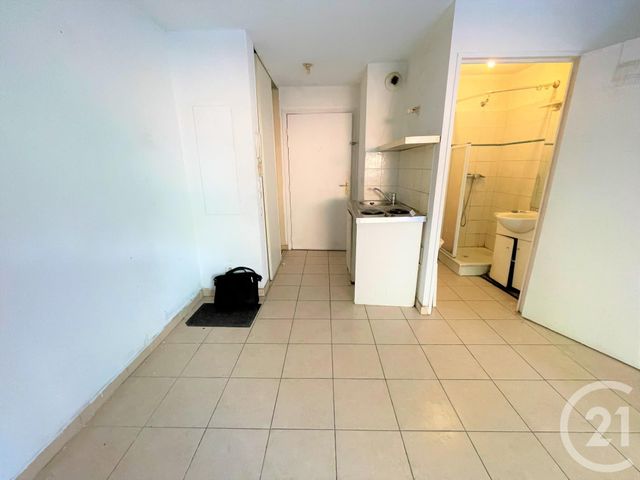 Afficher la photo en grand Appartement F1 à vendre - 1 pièce - 19.0 m2 - NICE - 06 - PROVENCE-ALPES-COTE-D-AZUR - Century 21 Domus Immobilier