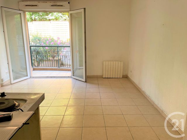 Afficher la photo en grand Appartement F1 à vendre - 1 pièce - 19.0 m2 - NICE - 06 - PROVENCE-ALPES-COTE-D-AZUR - Century 21 Domus Immobilier