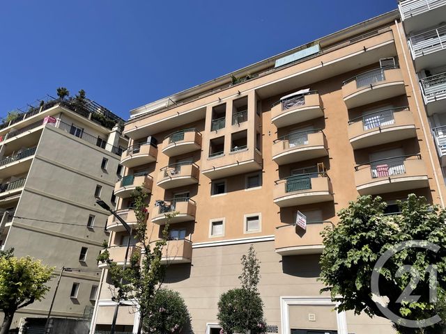 Afficher la photo en grand Appartement F1 à vendre - 1 pièce - 19.0 m2 - NICE - 06 - PROVENCE-ALPES-COTE-D-AZUR - Century 21 Domus Immobilier