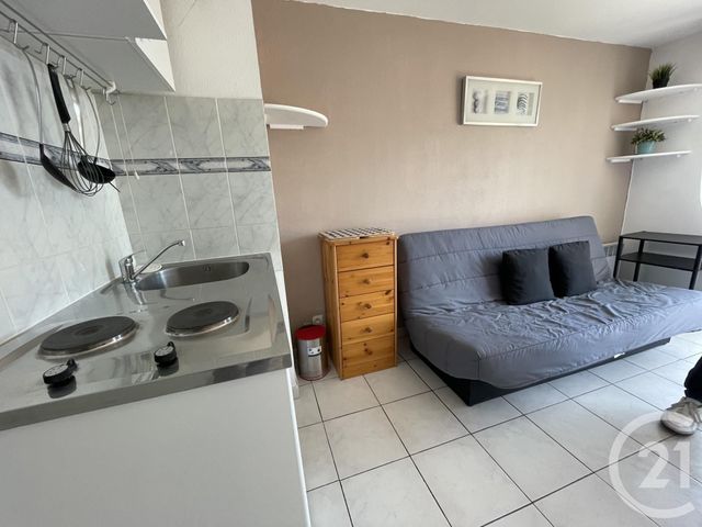 Afficher la photo en grand Appartement F1 à vendre - 1 pièce - 17.0 m2 - NICE - 06 - PROVENCE-ALPES-COTE-D-AZUR - Century 21 Domus Immobilier