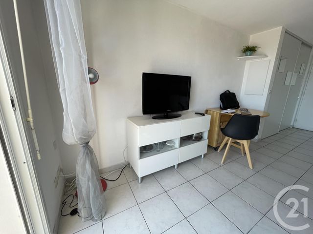 Afficher la photo en grand Appartement F1 à vendre - 1 pièce - 17.0 m2 - NICE - 06 - PROVENCE-ALPES-COTE-D-AZUR - Century 21 Domus Immobilier
