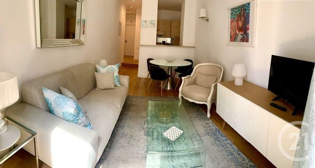 Afficher la photo en grand Appartement F3 à louer - 3 pièces - 47.0 m2 - NICE - 06 - PROVENCE-ALPES-COTE-D-AZUR - Century 21 Domus Immobilier