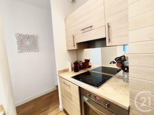 Afficher la photo en grand Appartement F3 à louer - 3 pièces - 47.0 m2 - NICE - 06 - PROVENCE-ALPES-COTE-D-AZUR - Century 21 Domus Immobilier