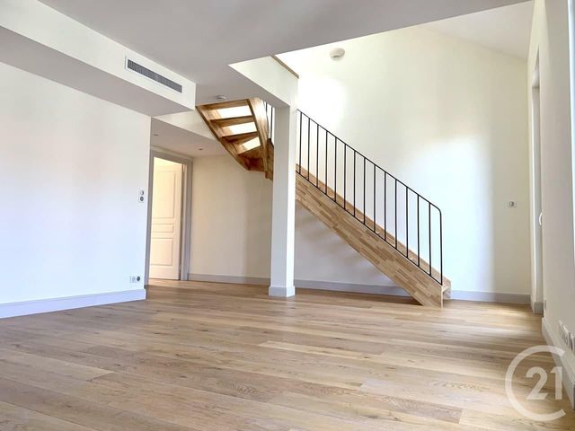 Appartement Duplex à louer NICE