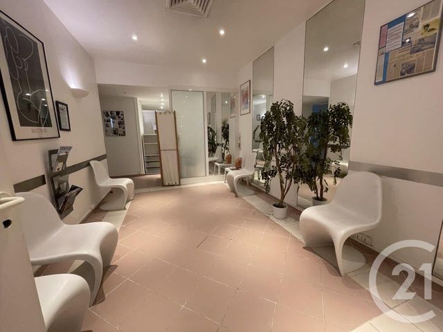 Local à louer - 1 pièce - 11.0 m2 - NICE - 06 - PROVENCE-ALPES-COTE-D-AZUR - Century 21 Domus Immobilier