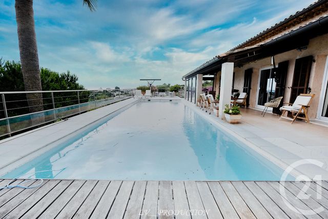 maison à vendre - 10 pièces - 200.0 m2 - NICE - 06 - PROVENCE-ALPES-COTE-D-AZUR - Century 21 Domus Immobilier