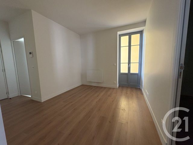 Appartement F2 à louer - 2 pièces - 48.0 m2 - NICE - 06 - PROVENCE-ALPES-COTE-D-AZUR - Century 21 Domus Immobilier