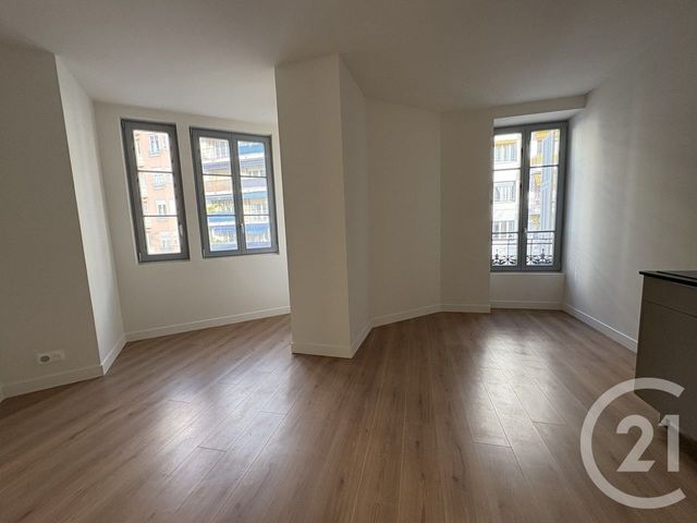 Appartement F2 à louer - 2 pièces - 48.0 m2 - NICE - 06 - PROVENCE-ALPES-COTE-D-AZUR - Century 21 Domus Immobilier