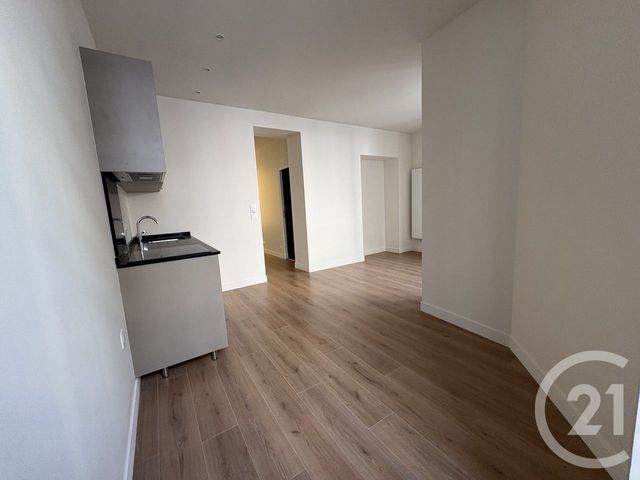Appartement F2 à louer - 2 pièces - 48.0 m2 - NICE - 06 - PROVENCE-ALPES-COTE-D-AZUR - Century 21 Domus Immobilier