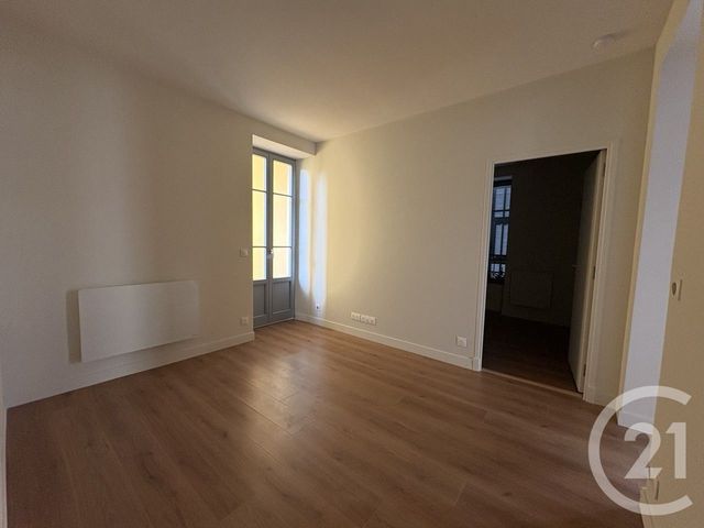 Appartement F2 à louer - 2 pièces - 48.0 m2 - NICE - 06 - PROVENCE-ALPES-COTE-D-AZUR - Century 21 Domus Immobilier