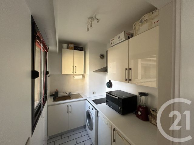 Appartement F1 à vendre - 1 pièce - 31.83 m2 - NICE - 06 - PROVENCE-ALPES-COTE-D-AZUR - Century 21 Domus Immobilier