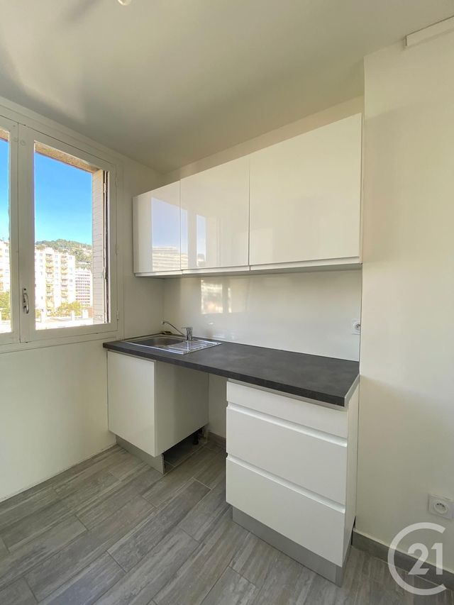 Appartement F4 à vendre - 4 pièces - 63.61 m2 - NICE - 06 - PROVENCE-ALPES-COTE-D-AZUR - Century 21 Domus Immobilier