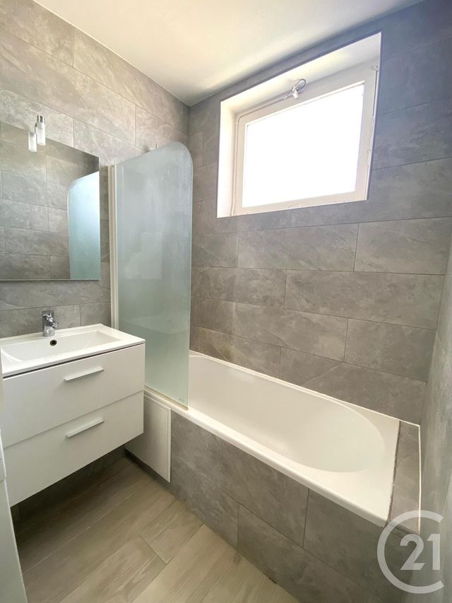 Appartement F4 à vendre - 4 pièces - 63.61 m2 - NICE - 06 - PROVENCE-ALPES-COTE-D-AZUR - Century 21 Domus Immobilier