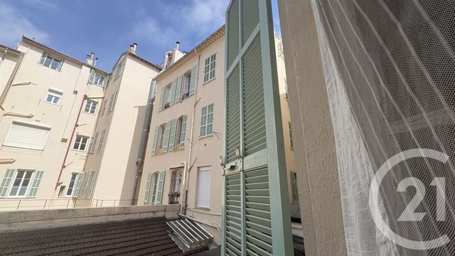 Afficher la photo en grand Appartement F1 à vendre - 1 pièce - 28.47 m2 - NICE - 06 - PROVENCE-ALPES-COTE-D-AZUR - Century 21 Domus Immobilier