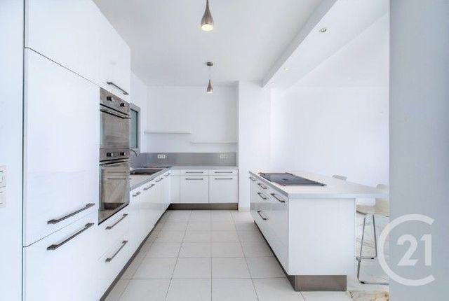 Appartement F4 à vendre - 4 pièces - 165.0 m2 - VILLEFRANCHE SUR MER - 06 - PROVENCE-ALPES-COTE-D-AZUR - Century 21 Domus Immobilier