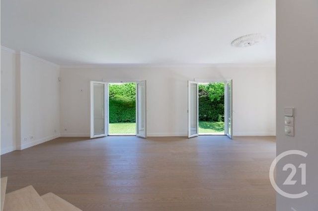 maison à vendre - 8 pièces - 189.0 m2 - VILLEFRANCHE SUR MER - 06 - PROVENCE-ALPES-COTE-D-AZUR - Century 21 Domus Immobilier