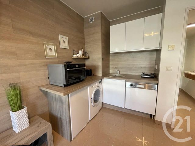 Appartement F1 à louer - 1 pièce - 22.95 m2 - NICE - 06 - PROVENCE-ALPES-COTE-D-AZUR - Century 21 Domus Immobilier