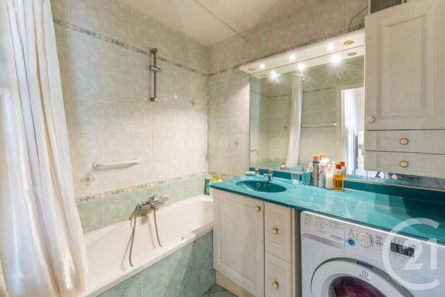 Appartement F2 à vendre - 2 pièces - 44.62 m2 - NICE - 06 - PROVENCE-ALPES-COTE-D-AZUR - Century 21 Domus Immobilier