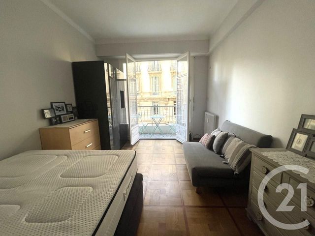 Appartement à louer - 2 pièces - 47.72 m2 - NICE - 06 - PROVENCE-ALPES-COTE-D-AZUR - Century 21 Domus Immobilier