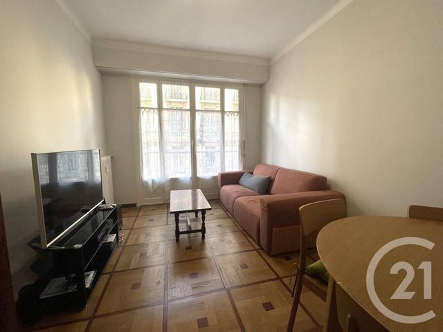 Appartement à louer - 2 pièces - 47.72 m2 - NICE - 06 - PROVENCE-ALPES-COTE-D-AZUR - Century 21 Domus Immobilier