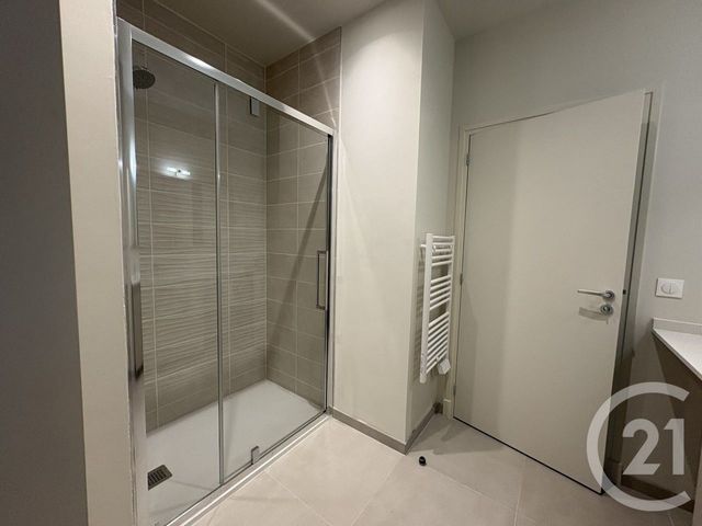 Appartement F2 à louer - 2 pièces - 39.0 m2 - NICE - 06 - PROVENCE-ALPES-COTE-D-AZUR - Century 21 Domus Immobilier