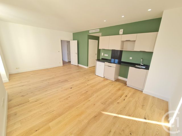 Afficher la photo en grand Appartement F2 à louer - 2 pièces - 52.04 m2 - NICE - 06 - PROVENCE-ALPES-COTE-D-AZUR - Century 21 Domus Immobilier