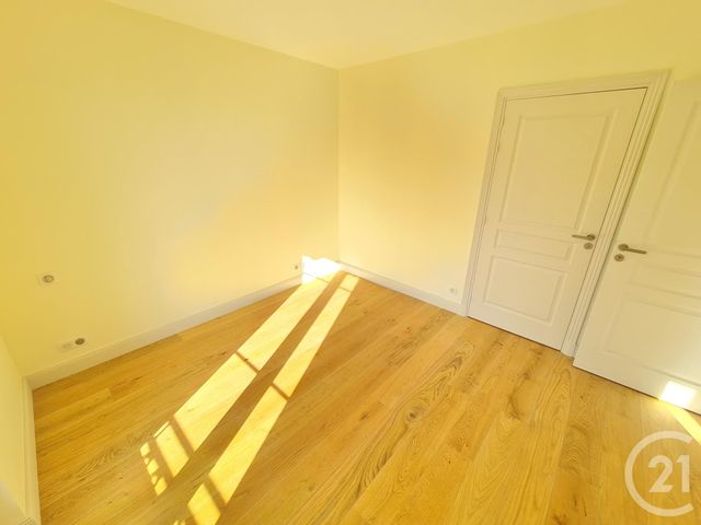 Appartement à louer - 2 pièces - 46.3 m2 - NICE - 06 - PROVENCE-ALPES-COTE-D-AZUR - Century 21 Domus Immobilier