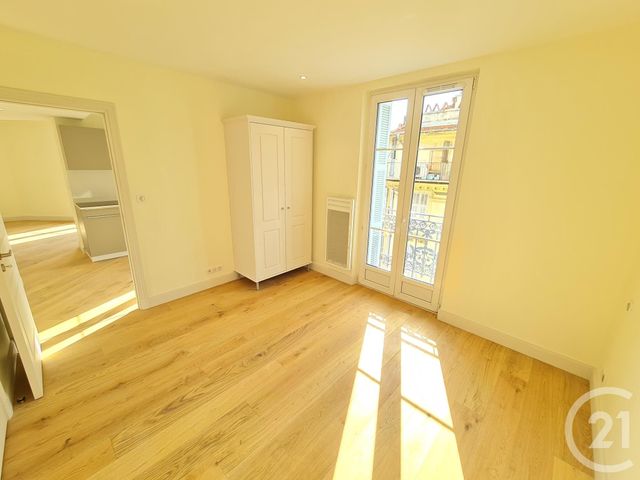 Appartement à louer - 2 pièces - 46.3 m2 - NICE - 06 - PROVENCE-ALPES-COTE-D-AZUR - Century 21 Domus Immobilier