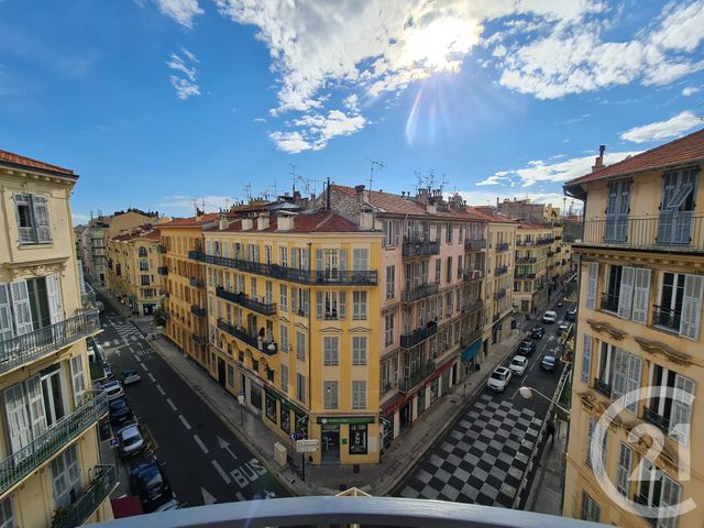Appartement à louer - 2 pièces - 46.3 m2 - NICE - 06 - PROVENCE-ALPES-COTE-D-AZUR - Century 21 Domus Immobilier
